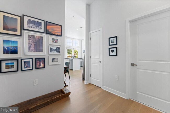 Foto del edificio - 181 E Reed Ave