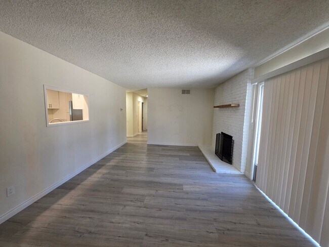 Foto del edificio - 13181 Chirping Sparrow Way