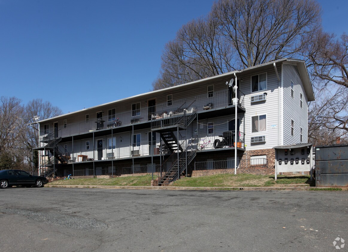 Building Photo - 801 Hopkins St