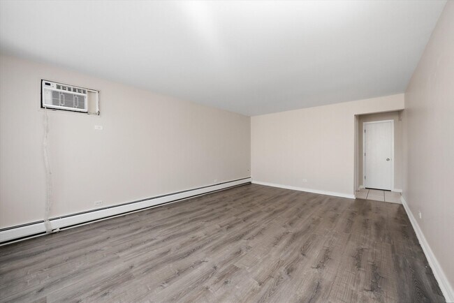 Building Photo - 6135 W 79th St