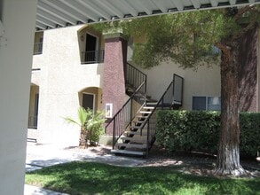 Building Photo - 7885 W Flamingo Rd