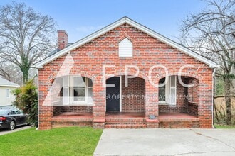 Building Photo - 515 Mentor St