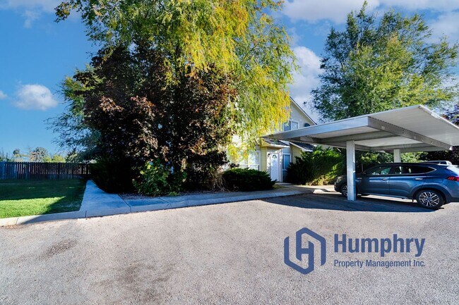 Foto del edificio - Nampa Fourplex, 2Bd/2Bth/CP, 930Sqft, near Karcher mall off Caldwell Blvd in Nampa
