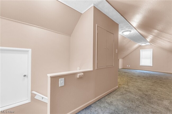 Building Photo - 498 E 250th St