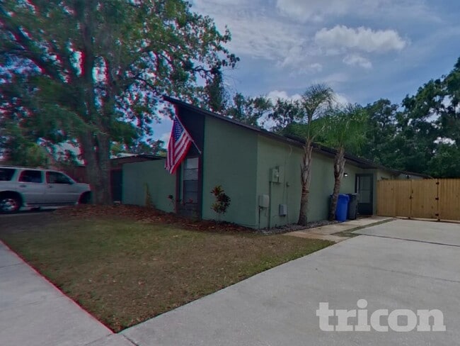 Foto del edificio - 1933 Gregory Dr