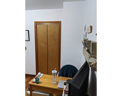 Foto del edificio - 48 Litchfield St