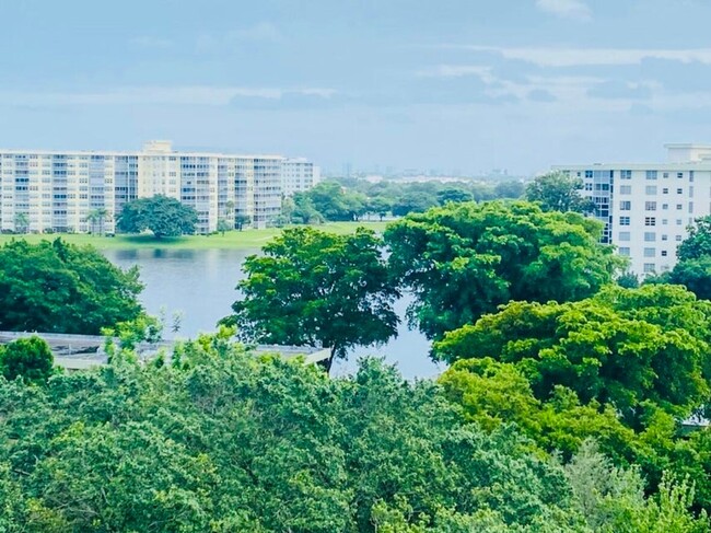 miles of walking jogging biking paths at your door - 2900 N Palm Aire Dr