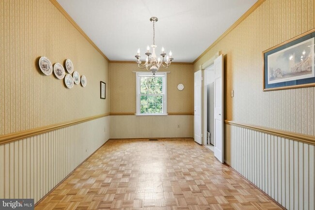 Building Photo - 8350 Glastonbury Ct