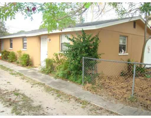 Photo - 2027 Florinda St (Sarasota, FL)