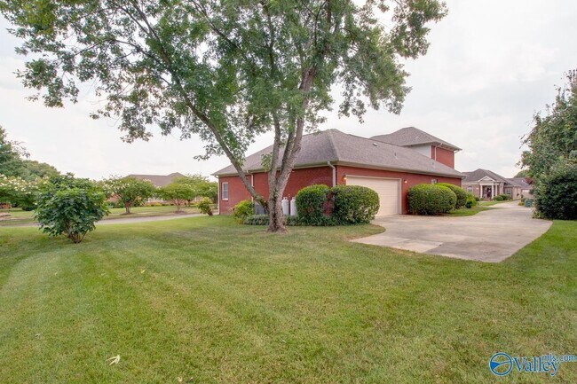 Foto del edificio - 3017 Brunswick Cir SE