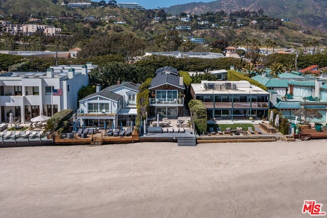 Building Photo - 23812 Malibu Rd