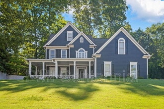 Building Photo - 2506 Retreat Dr NE