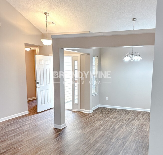 Building Photo - 6024 Preserve Pass