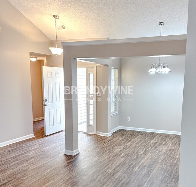 Foto del edificio - 6024 Preserve Pass