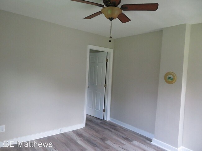 Building Photo - 1 br, 1 bath House - 913 Priam Street