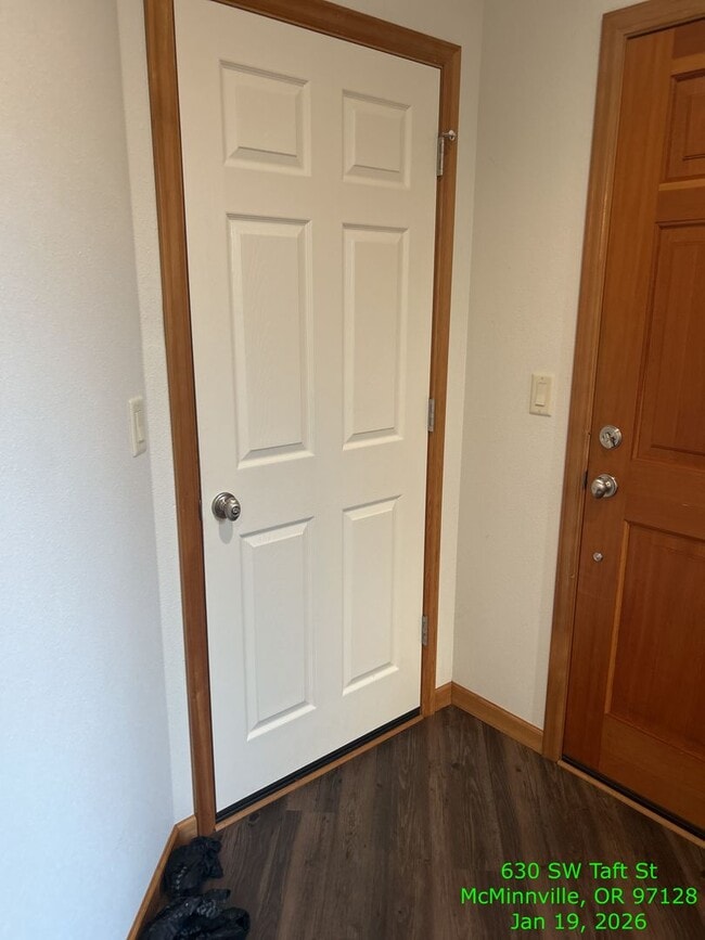 Foto del edificio - 646 SW Taft St