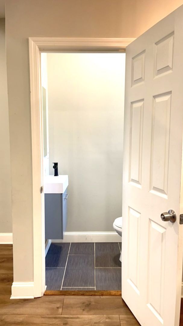 Building Photo - Gorgeous 3-Bedroom Townhome in Kingsessing...