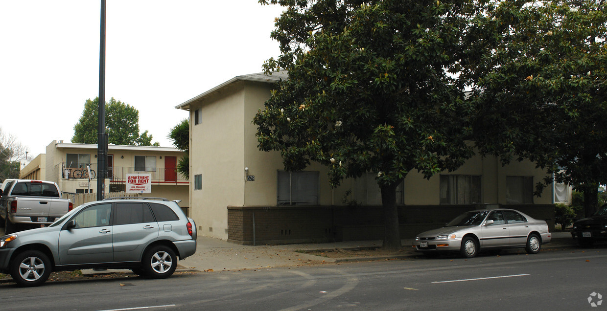 Building Photo - 629 S 2nd St