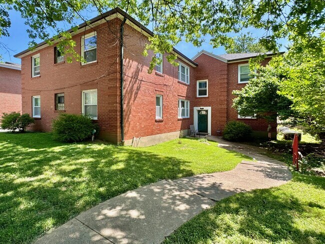 Foto del edificio - 420 S Hanley Rd