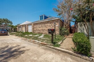 Building Photo - 11222 Forked Bough Dr