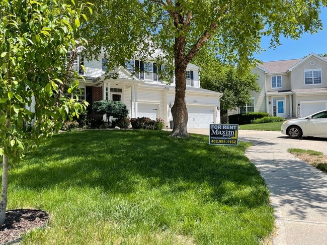 Building Photo - Beautiful 4 bed 2.5 bath 3000+sq ft