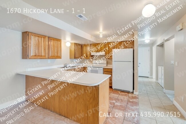 Foto del edificio - 1670 Hickory Ln