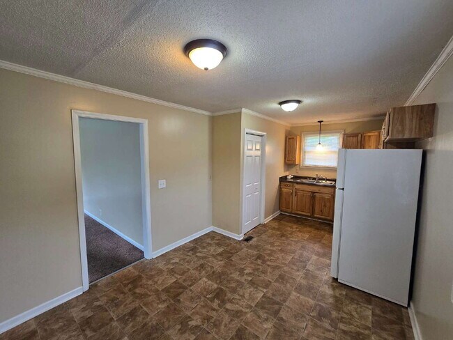 Building Photo - 878 Wedgewood Ct
