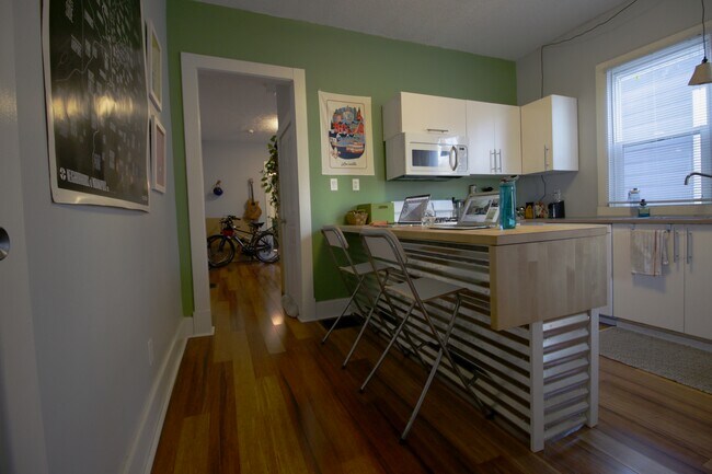 Foto del edificio - 1119 Windsor St