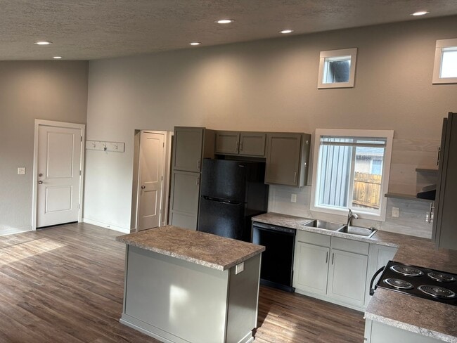 Foto del edificio - Charming NW Salem Home for Rent