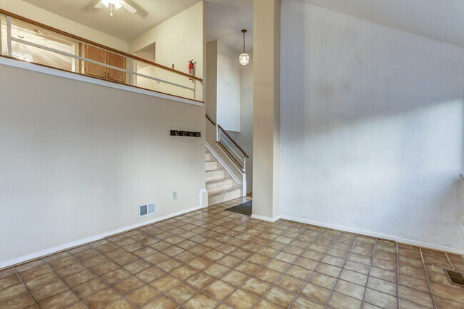 Building Photo - 20573 Summersong Lane