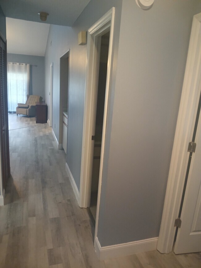 Foto del edificio - 2331 Sun Valley Cir