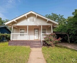 Building Photo - 410 N Spruce St
