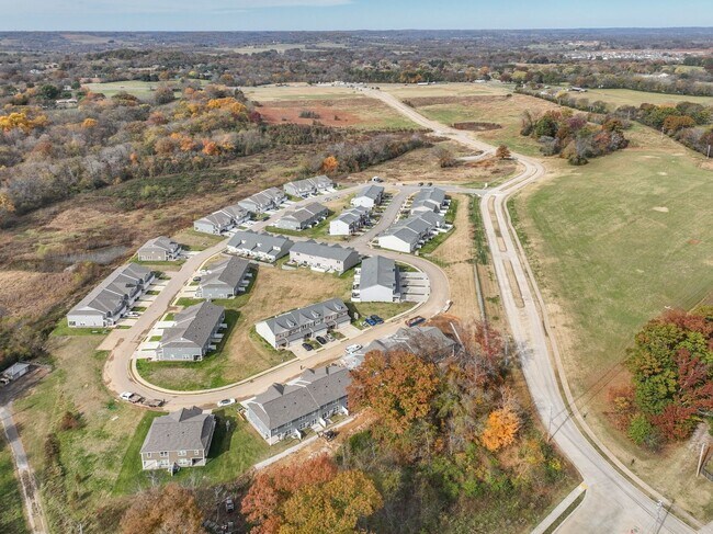 Building Photo - **2022-BUILT TOWNHOME IN HONEY FARMS WITH ...