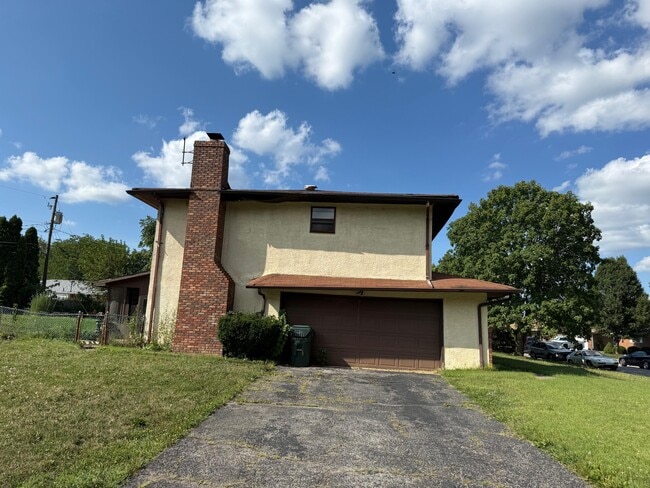 Foto del edificio - 1239 Bradshire Dr