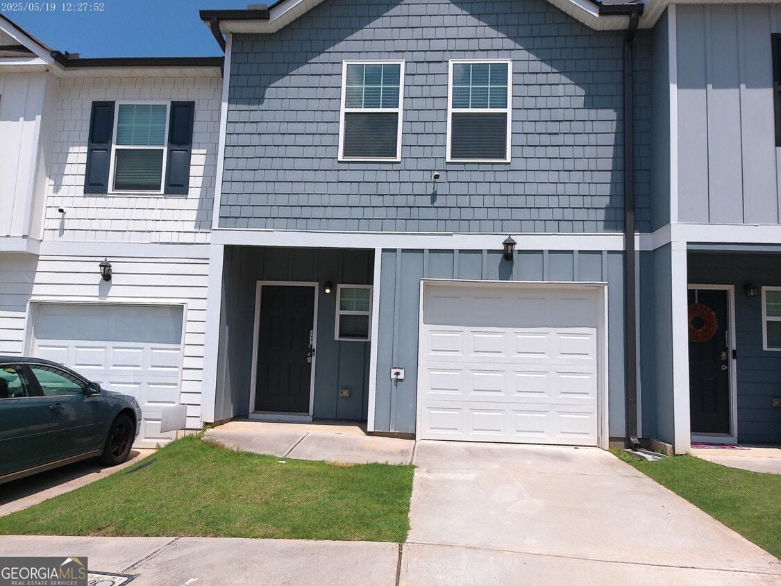 Primary Photo - 4925 Elm Brook Dr