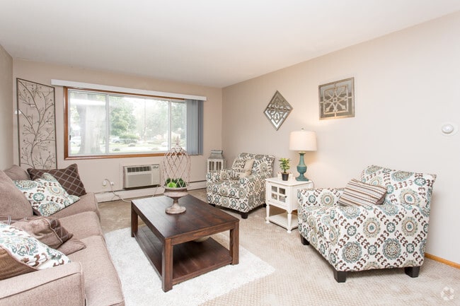 Interior Photo - Graceland Gardens Apartment Homes