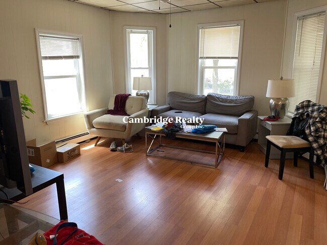 Building Photo - 50 Gorham St