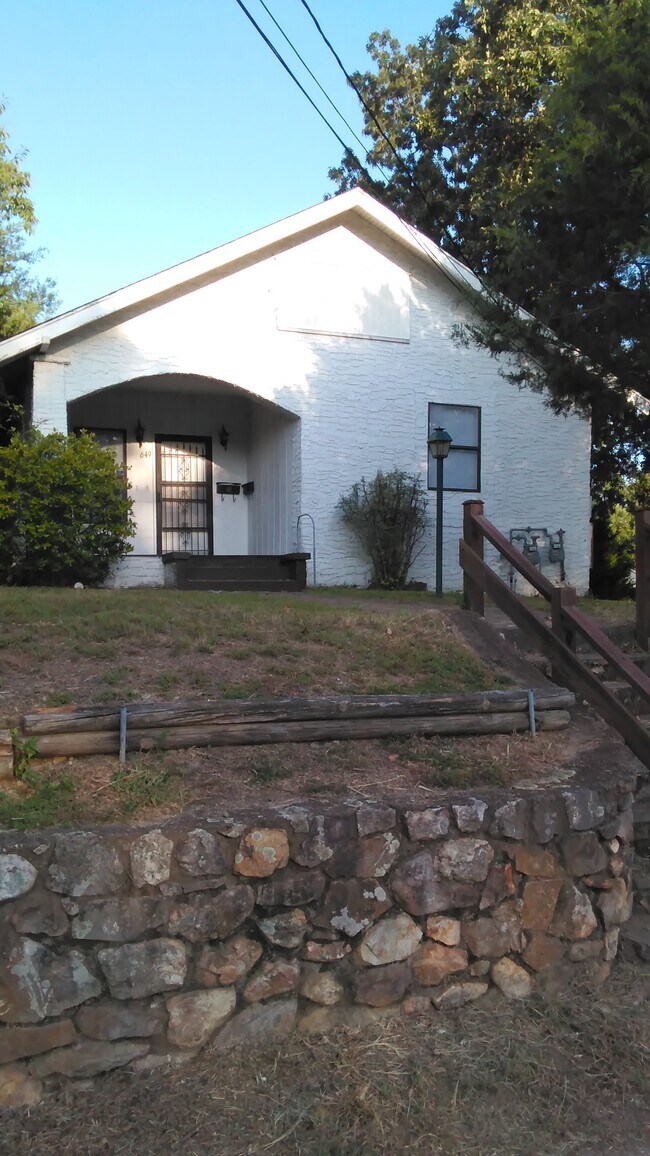 649 5th Street Unit B Hot Springs AR 71913 Apartments In Hot 649-5th-street-unit-b-hot-springs-ar-71913-apartments-in-hot