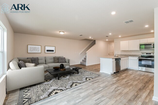 Building Photo - 45343 Red Brick Dr, Callahan, FL