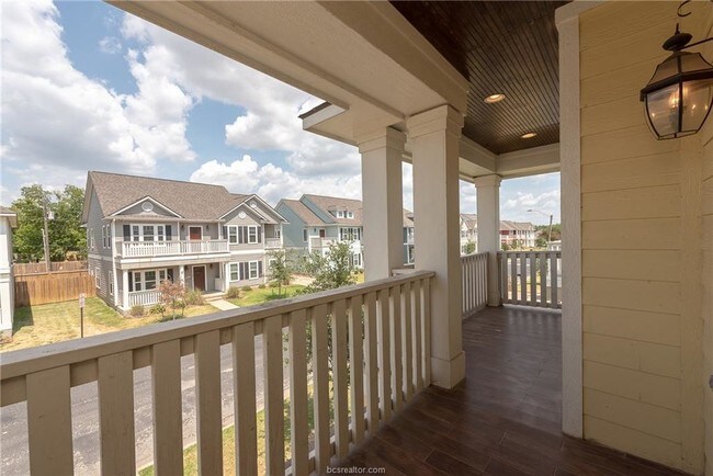 Building Photo - 1106 Oney Hervey Dr