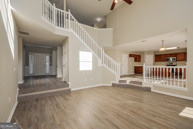 Foto del edificio - 90 Emerson Trail