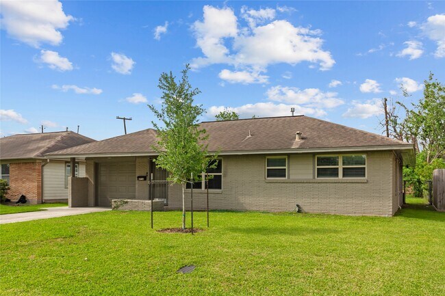 Building Photo - 6714 Langdon Ln