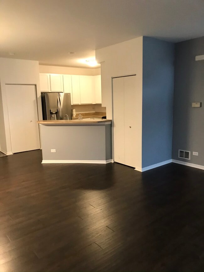 Building Photo - 971 Quill Ln