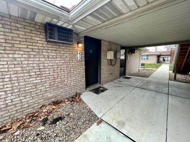 Building Photo - 412 Lunar Ln