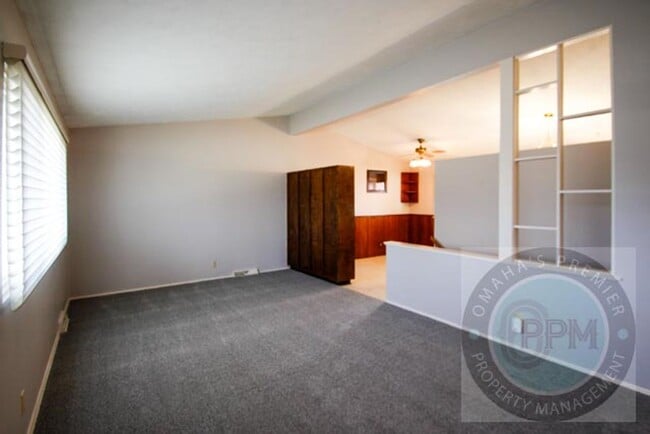 Photo - Comfortable 3 Bd /1.5 Ba Home  $300.00 off...