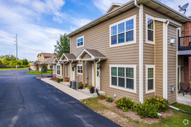 Entrada - 1939 N Waterville Rd