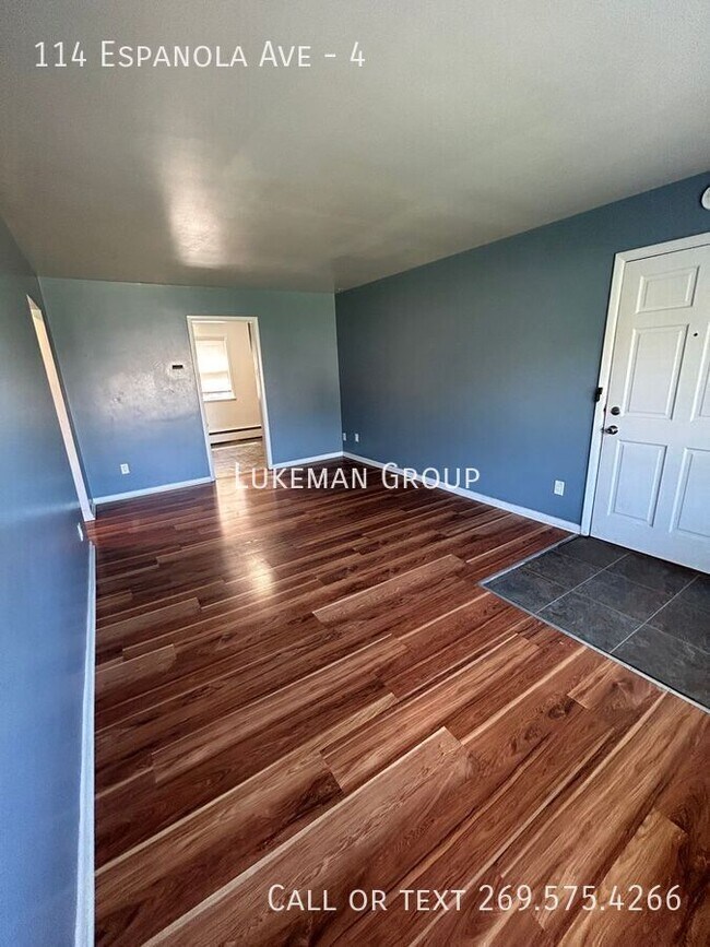 Foto del edificio - 114 Espanola Ave