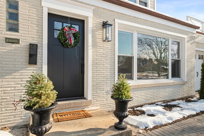 Foto del edificio - 141 N Peck Ave