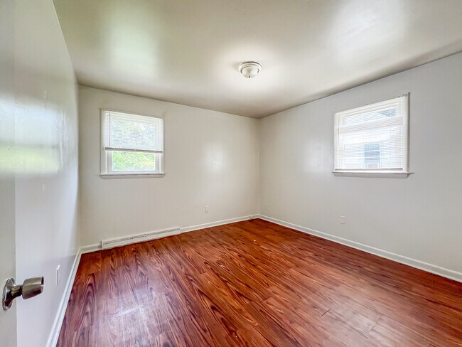 Foto del edificio - 1107 W Augusta Ave