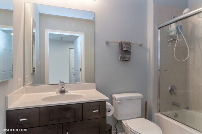 Foto del edificio - 3232 N Halsted St